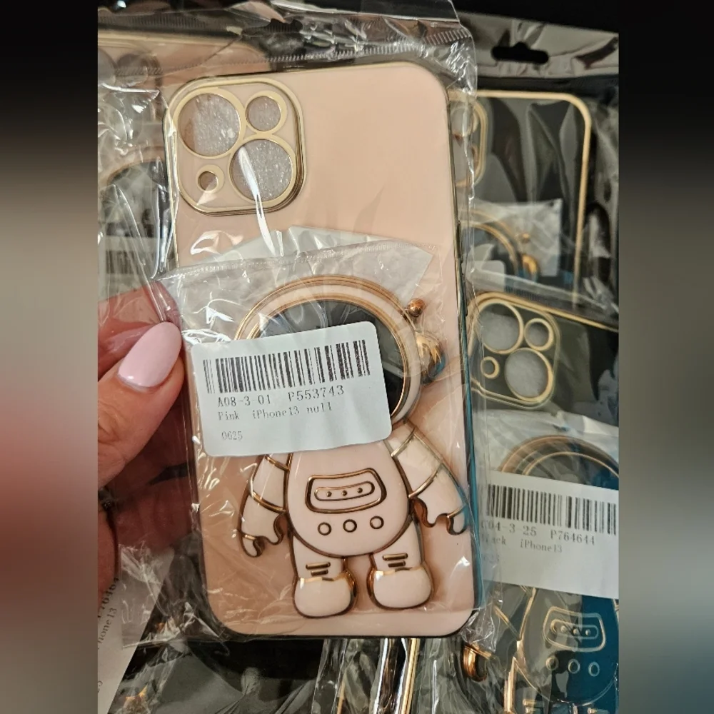 iPhone 13 3D Astronaut Phone Stand Pink Phone Case NWT - Picture 5 of 6